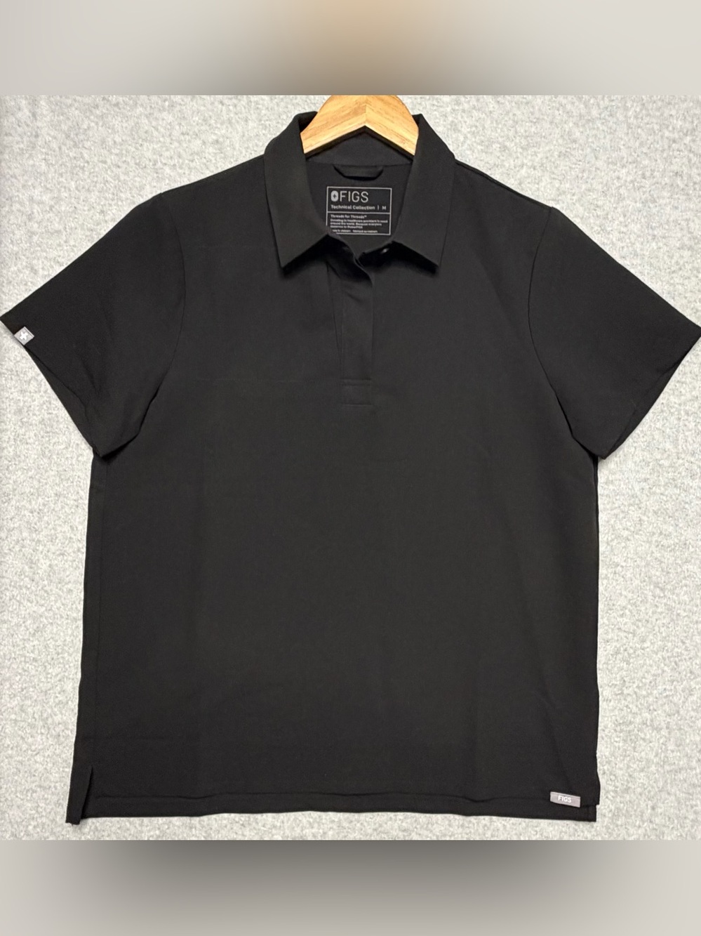 FIGS NWT Nala Polo Scrub Top Women’s Medium Black Technical Collection